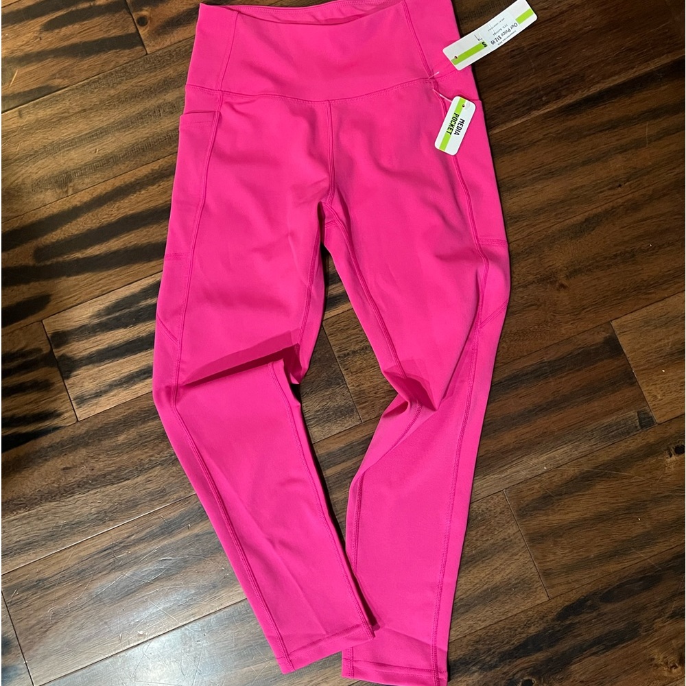 NWT Nicole Miller Sport Leggings